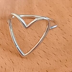 18🄺 🄶🄾🄻🄳 🄿🄻🄰🅃🄴🄳 🄷🄴🄰🅁🅃 🅁🄸🄽🄶